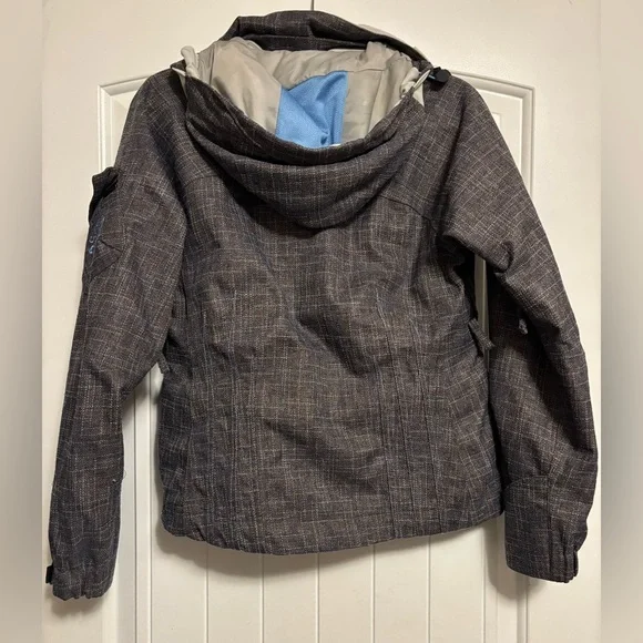 686 Women’s Snowboard Jacket – XS – Excellent Condition - Picture 3 of 17